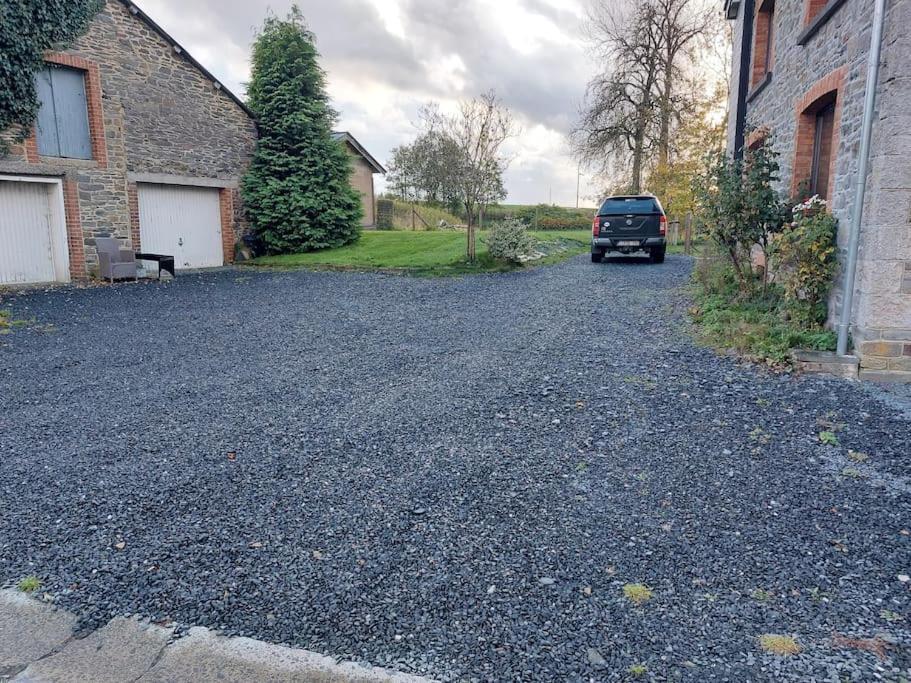 Le Reposoir Maison Spacieuse Avec Feu Au Bois Bertogne Exterior foto